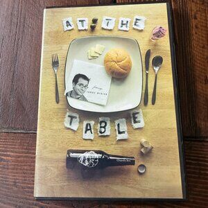 At The Table with Tomas Medina -impromptu dinner table magic- DVD